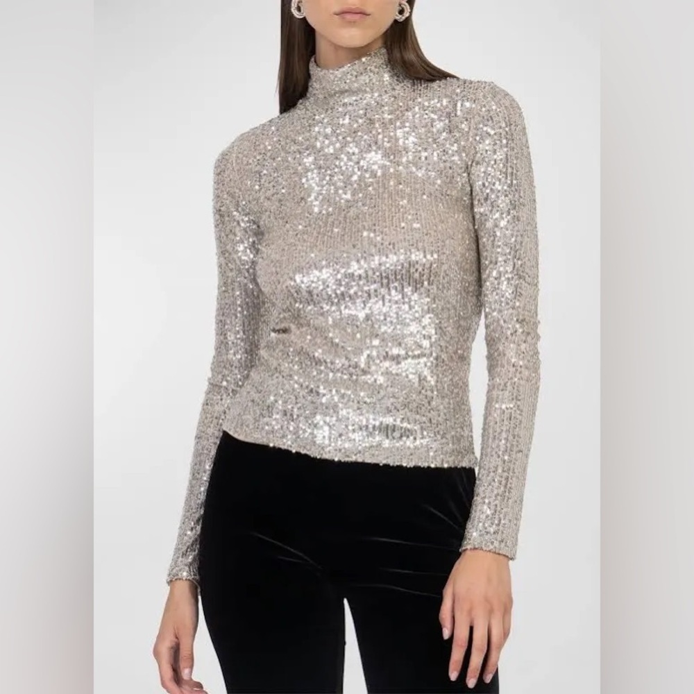 Ronny Kobo Tivia Top